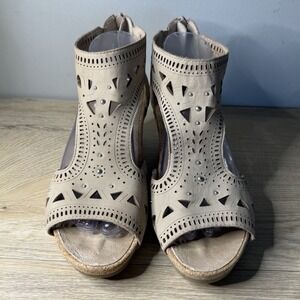 Earth Attalea Barbuda Biscuit Espadrille Wedge Sandals Laser‎ Cut Boho Size 9M